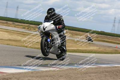 media/Apr-26-2024-TrackDaz (Fri) [[c4b677d280]]/B Group/120pm (Wheelie Bump)/